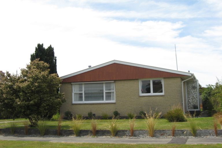 Photo of property in 22 Glenrowan Avenue, Avondale, Christchurch, 8061