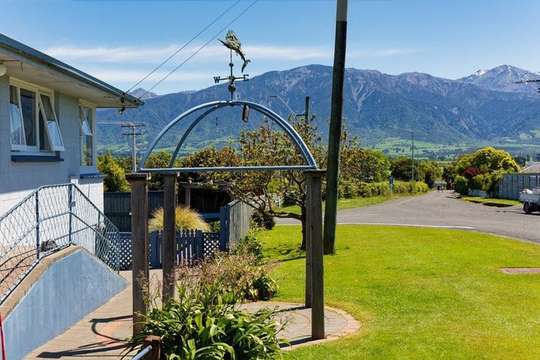 Photo of property in 2 Adelphi Terrace, Kaikoura, 7300