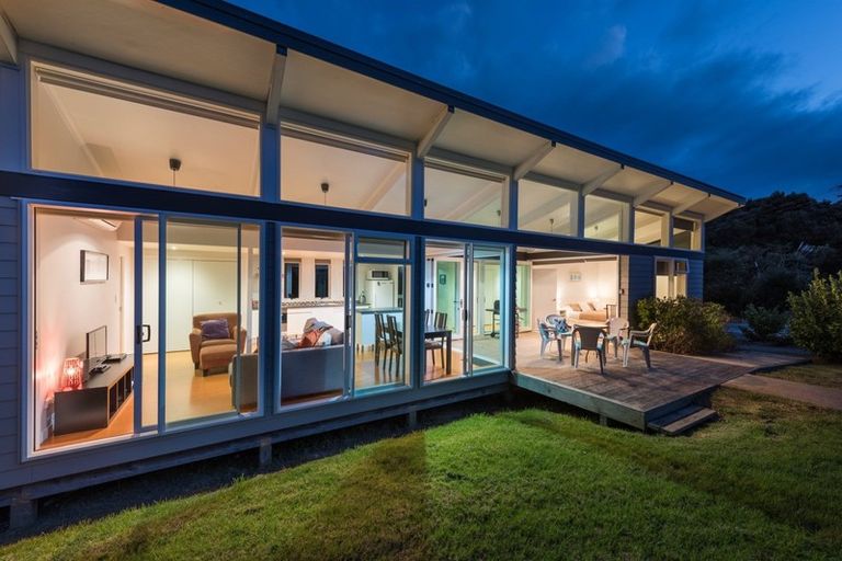 Photo of property in 190 Paroa Bay Road, Russell, 0272