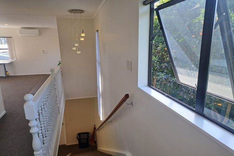 Photo of property in 26 Oakmont Place, Wattle Downs, Auckland, 2103