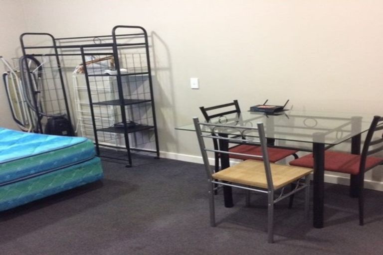 Photo of property in Aitken Street Apartments, 410/5 Aitken Street, Thorndon, Wellington, 6011