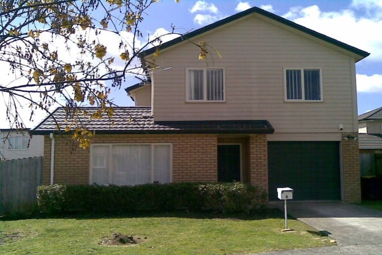 Photo of property in 8 Charta Place, Sunnyvale, Auckland, 0612