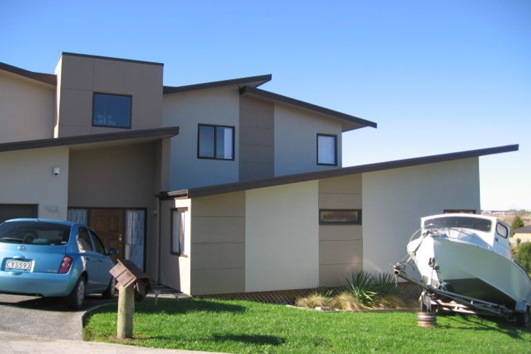 Photo of property in 1 Joy Street, Albany Heights, Auckland, 0632