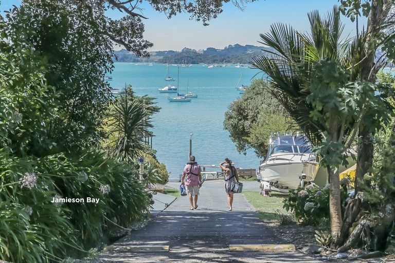 Photo of property in 8 Jamieson Road, Mahurangi West, Warkworth, 0983