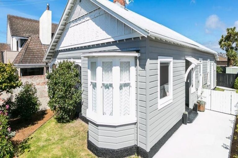 Photo of property in 18 Ascot Street, Saint Kilda, Dunedin, 9012