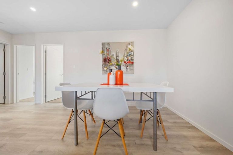 Photo of property in 24a Poruru Close, Papakura, 2110