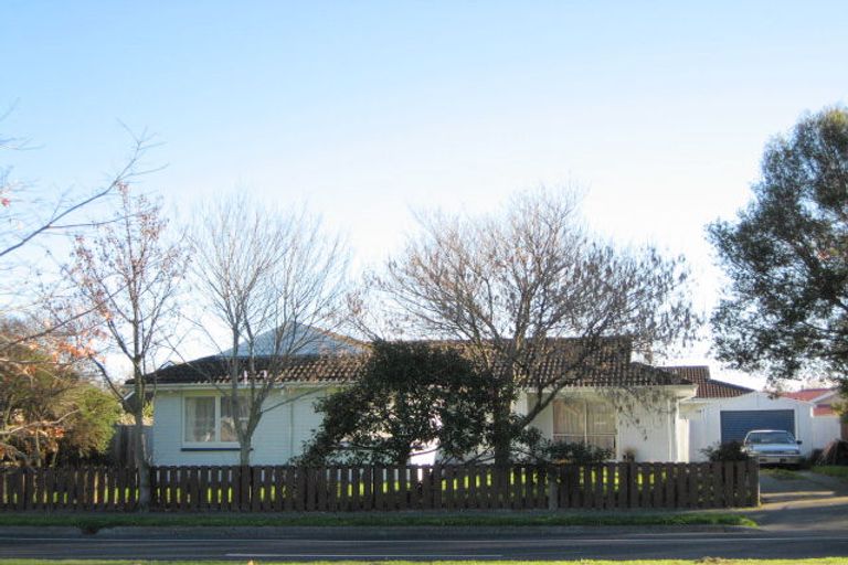 Photo of property in 357 Main North Road, Redwood, Christchurch, 8051