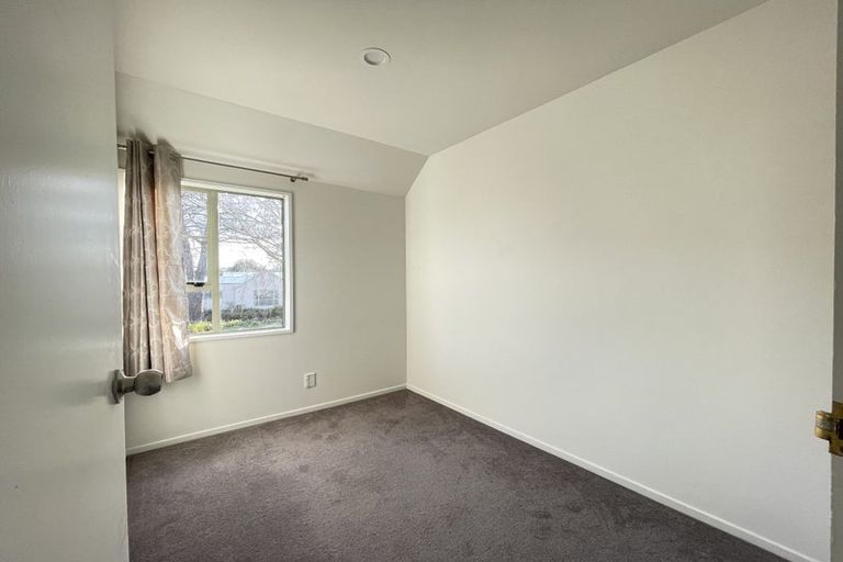 Photo of property in 2 Brookside Terrace, Bryndwr, Christchurch, 8053