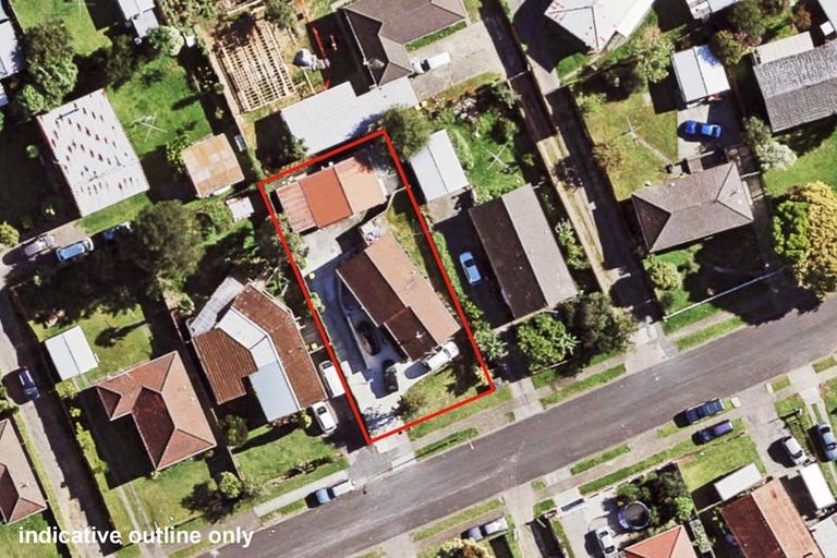 Photo of property in 16 Gambare Place, Wattle Downs, Auckland, 2103