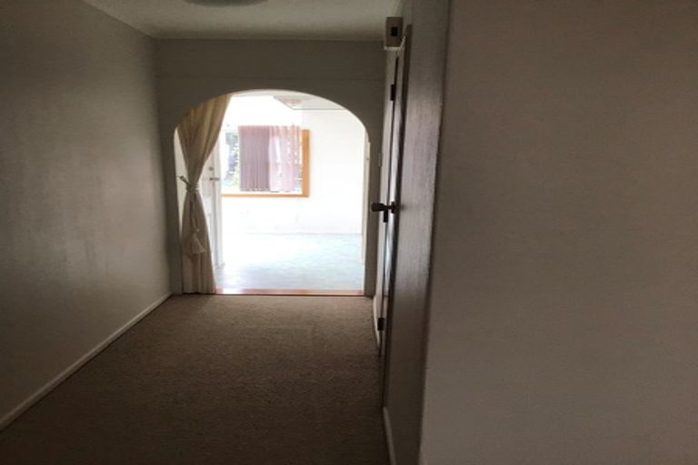 Photo of property in 33 Viewmont Drive, Harbour View, Lower Hutt, 5010