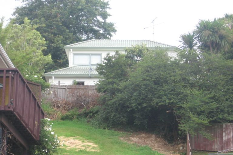 Photo of property in 64 Powrie Street, Glenfield, Auckland, 0629