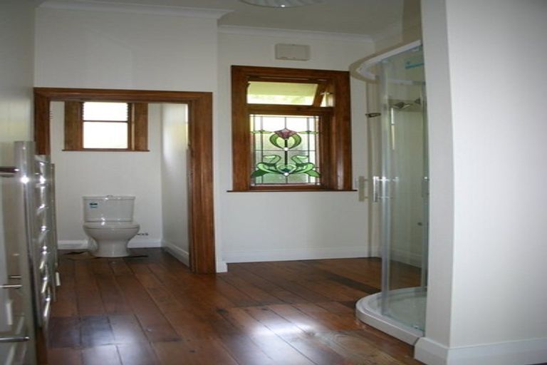 Photo of property in 42 Mitchell Street, Brooklyn, Wellington, 6021