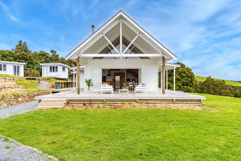 Photo of property in 169 Te Toiroa Road, Ngunguru, Whangarei, 0173
