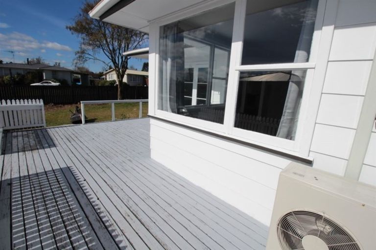 Photo of property in 22 Tarapunga Place, Tokoroa, 3420