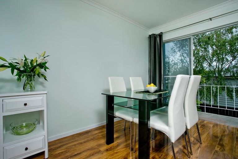 Photo of property in 6/16 Rutland Road, Stanley Point, Auckland, 0624