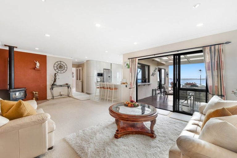 Photo of property in 26 Stevenson Way, Cockle Bay, Auckland, 2014