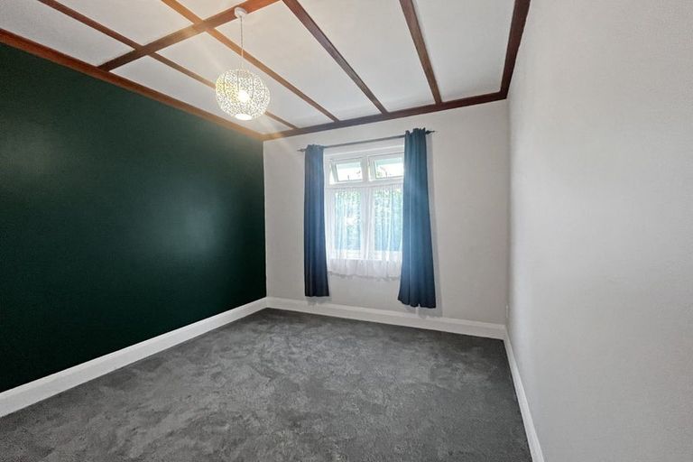 Photo of property in 10 Tawa Street, Tokomaru, Palmerston North, 4474