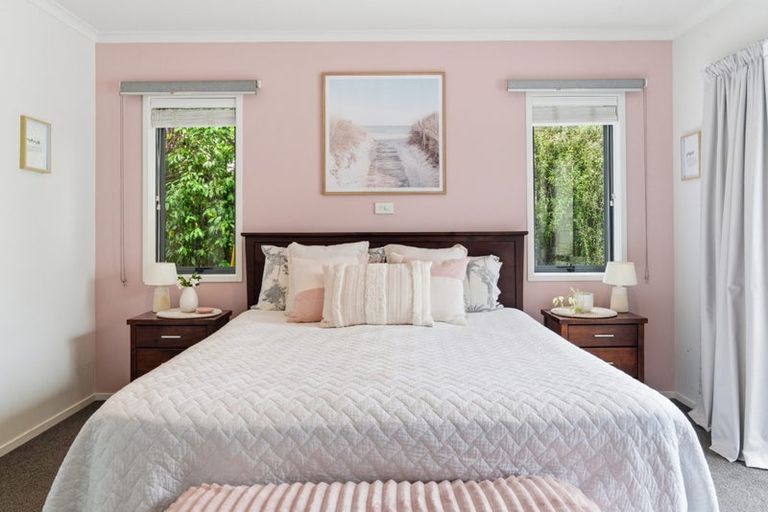 Photo of property in 24 Raiha Street, Papamoa Beach, Papamoa, 3118