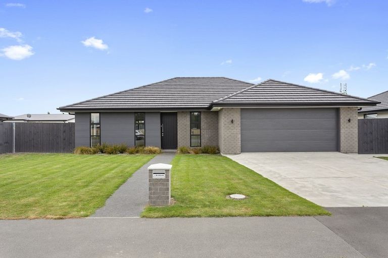 Photo of property in 62 Petries Road, Woodend, 7610