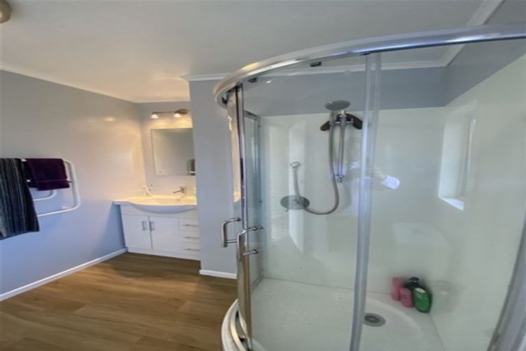 Photo of property in 5 Oak Avenue, Nawton, Hamilton, 3200