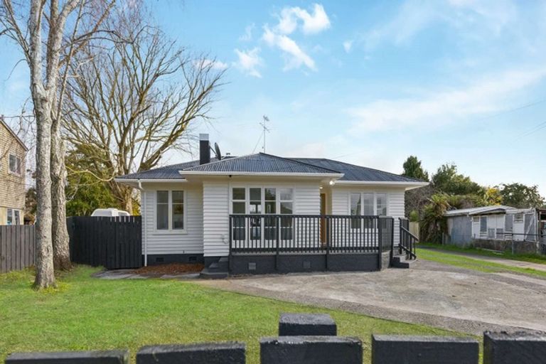 Photo of property in 1/13 Rollerson Street, Papakura, 2110