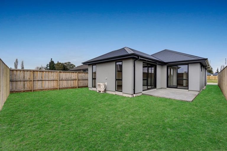 Photo of property in 33 Wilkin Road, Woodend, 7610