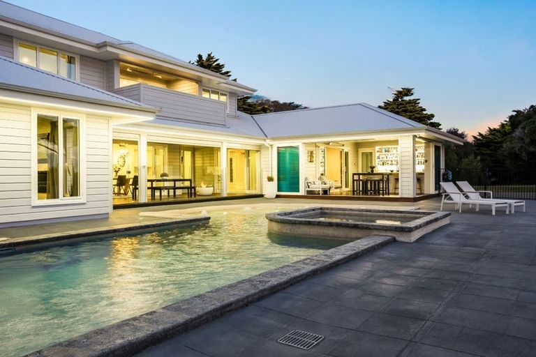 Photo of property in 71 Matatua Road, Raumati Beach, Paraparaumu, 5032