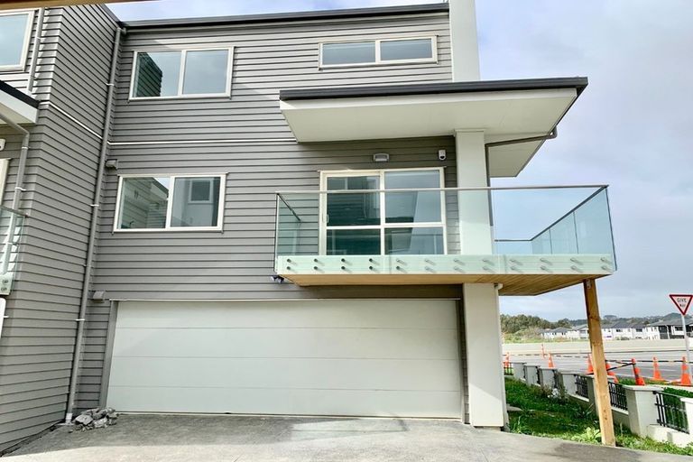 Photo of property in 208a Murphys Road, Flat Bush, Auckland, 2019