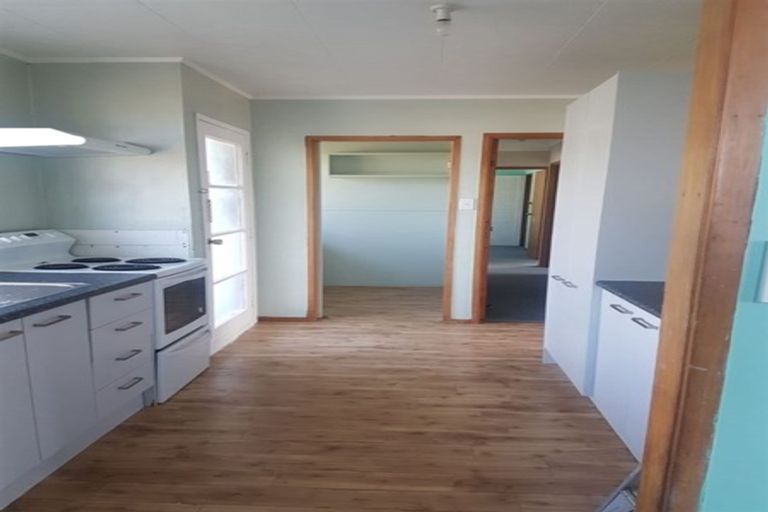 Photo of property in 84 Reynella Drive, Massey, Auckland, 0614