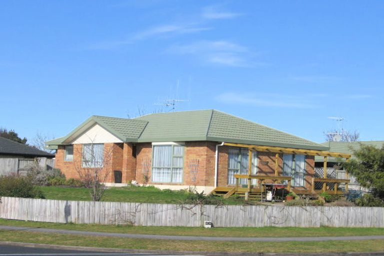 Photo of property in 35 Lloyd Drive, Nawton, Hamilton, 3200