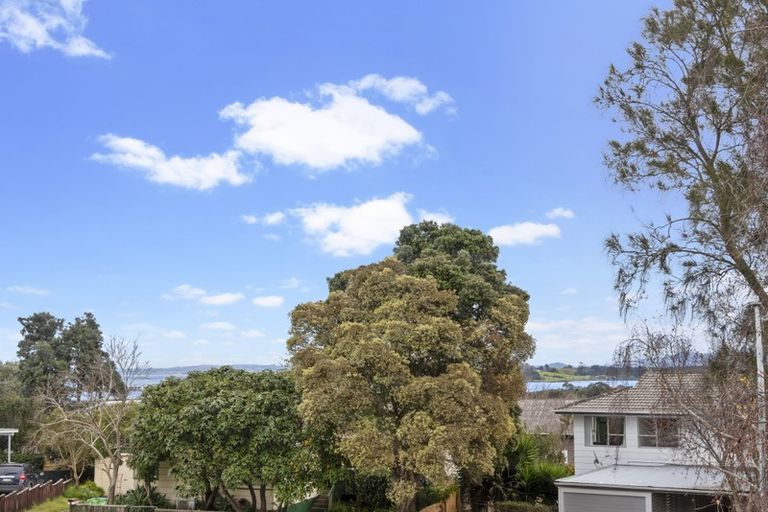 Photo of property in 1/12 Steen Place, Mangere Bridge, Auckland, 2022