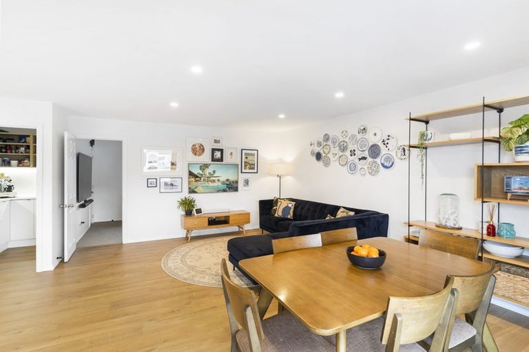 Photo of property in 4 Otahuri Crescent, Greenlane, Auckland, 1051