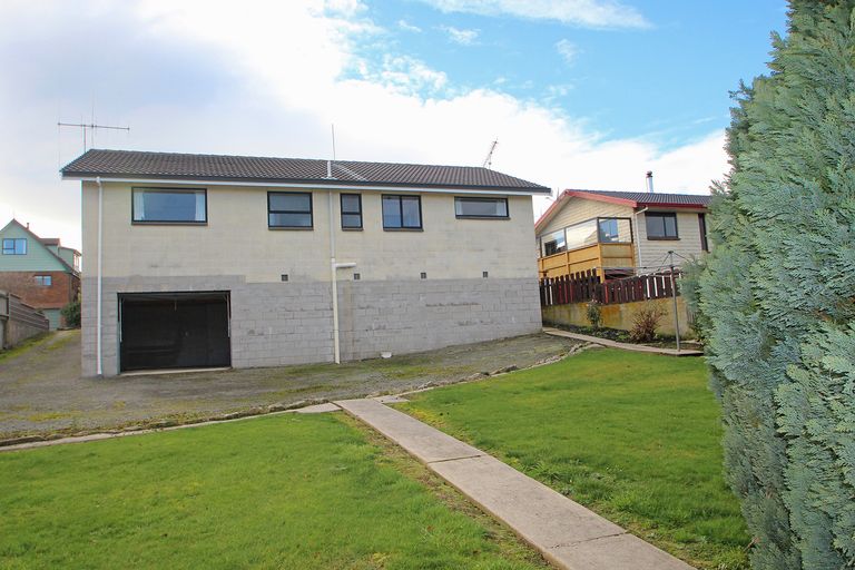 Photo of property in 22 Leven Street, South Hill, Oamaru, 9400