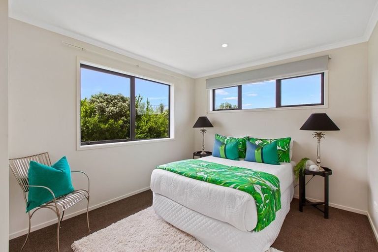 Photo of property in 53 Maylee Crescent, Gulf Harbour, Whangaparaoa, 0930