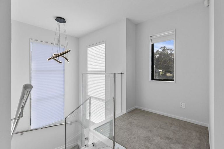 Photo of property in 40c John Downs Drive, Browns Bay, Auckland, 0630