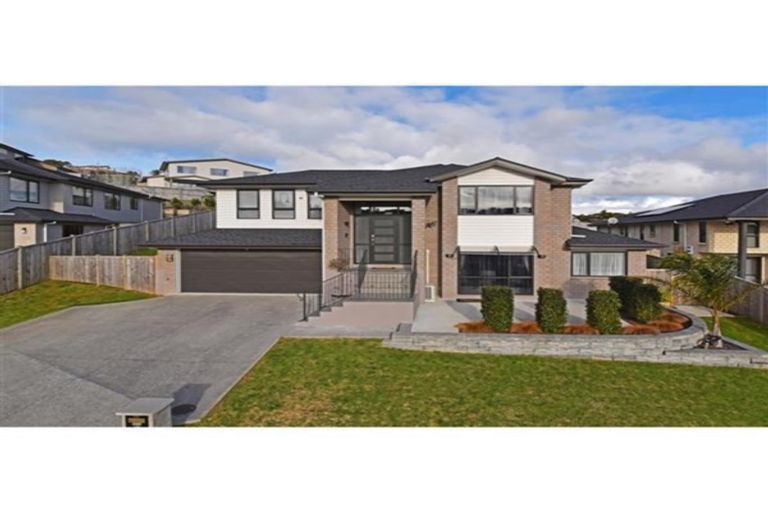 Photo of property in 15 Dawood Place, The Gardens, Auckland, 2105