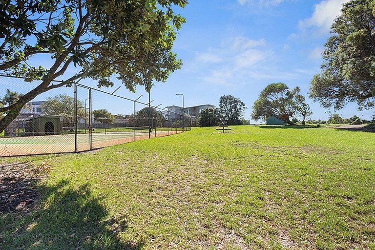 Photo of property in 16 Papaunahi Road, Bowentown, Katikati, 3177