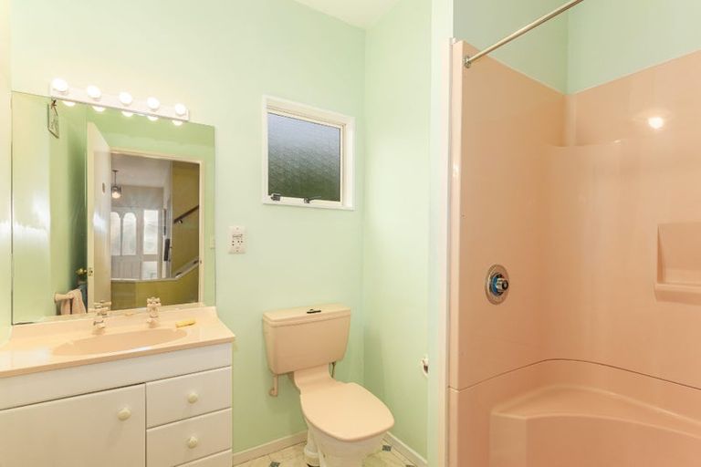 Photo of property in 38b Hinau Street, Woburn, Lower Hutt, 5011