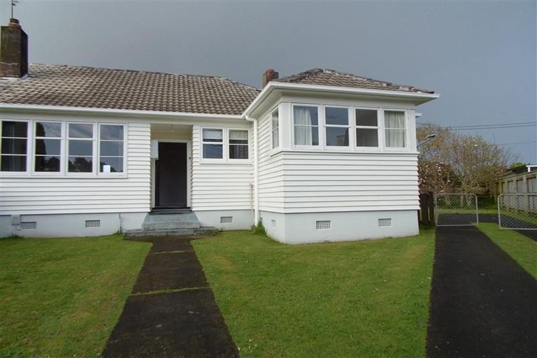 Photo of property in 11 Clovelly Street, Brooklands, New Plymouth, 4310
