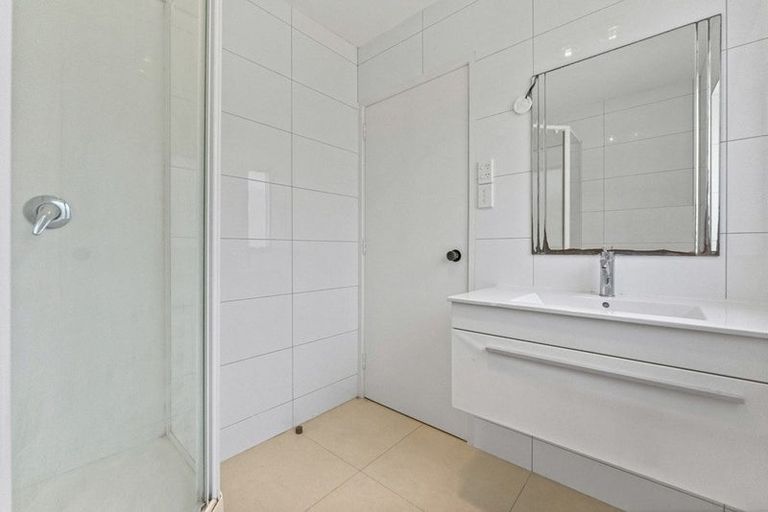 Photo of property in 87 Porritt Avenue, Chatswood, Auckland, 0626