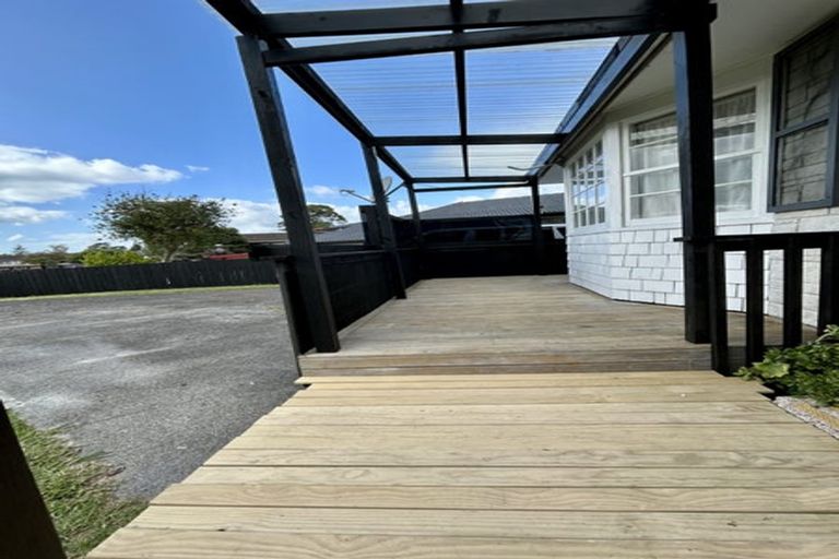 Photo of property in 20 Newland Grove, Henderson, Auckland, 0610