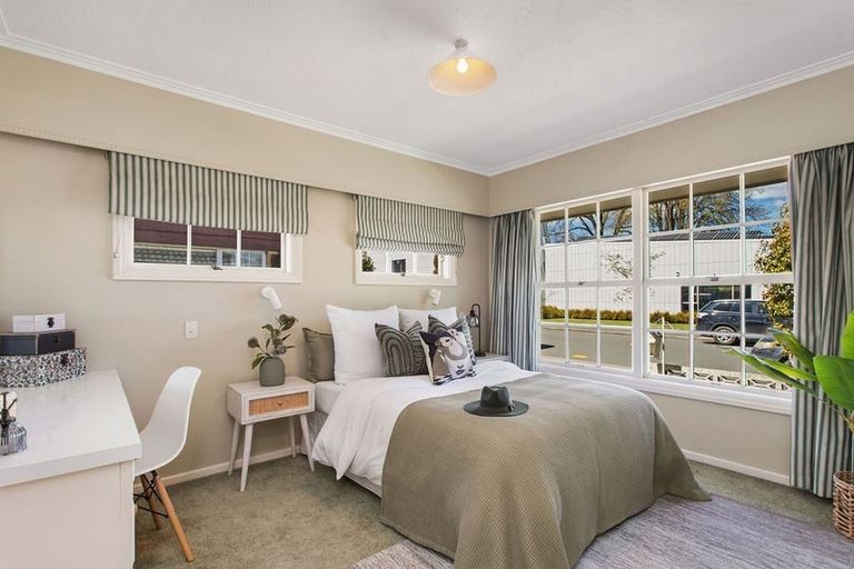 Photo of property in 33 Church Lane, Merivale, Christchurch, 8014