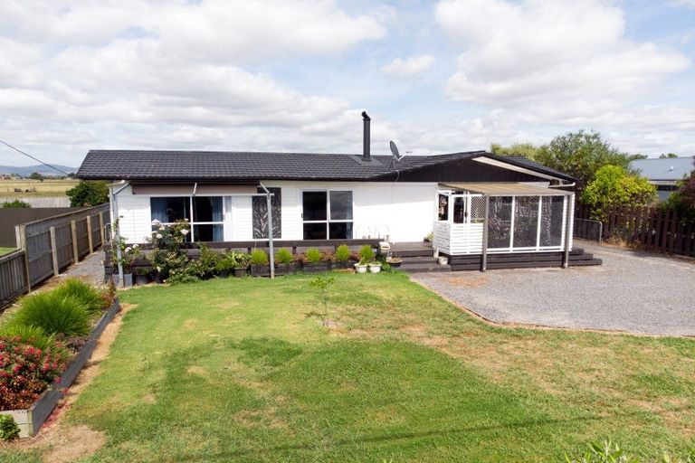 Photo of property in 71 Pipiroa Road, Ngatea, 3503