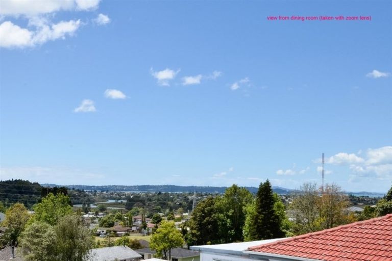 Photo of property in 73 Waimumu Road, Massey, Auckland, 0614