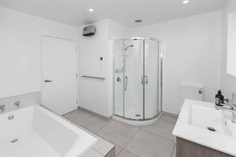 Photo of property in 1/537 Cranford Street, Redwood, Christchurch, 8051