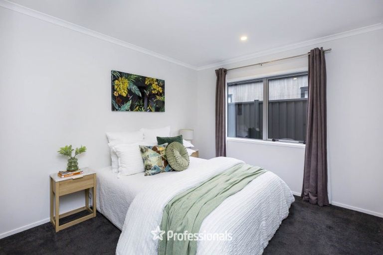 Photo of property in 11 Te Kaeaea Crescent, Wallaceville, Upper Hutt, 5018