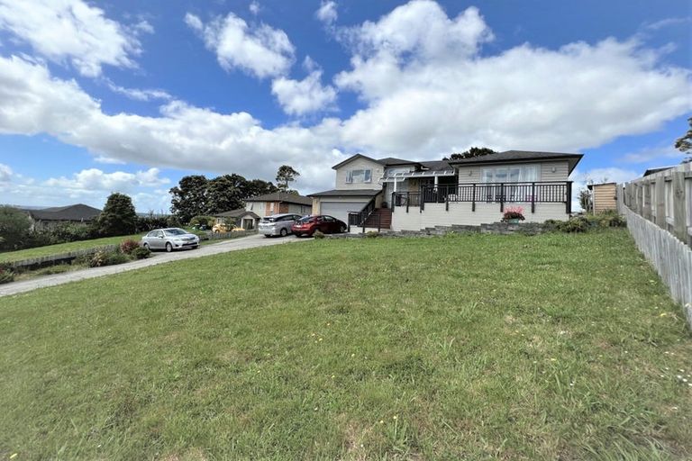 Photo of property in 27 Mantra Road, Massey, Auckland, 0614