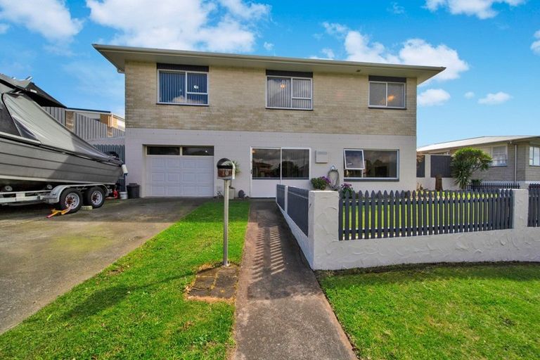 Photo of property in 10 Culzean Grove, Bell Block, New Plymouth, 4312
