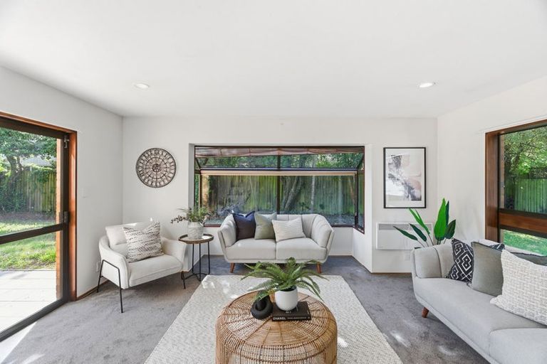 Photo of property in 27 Rubens Place, Burnside, Christchurch, 8053