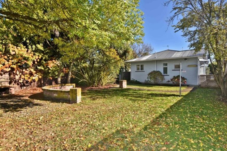 Photo of property in 132 Olliviers Road, Phillipstown, Christchurch, 8011